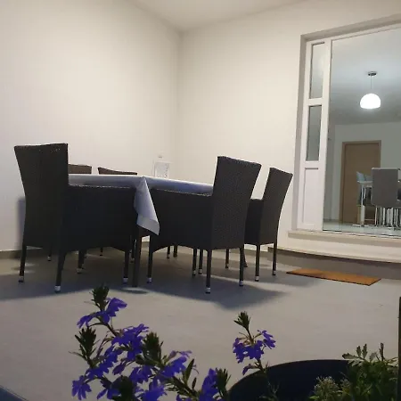 Sara Apartment