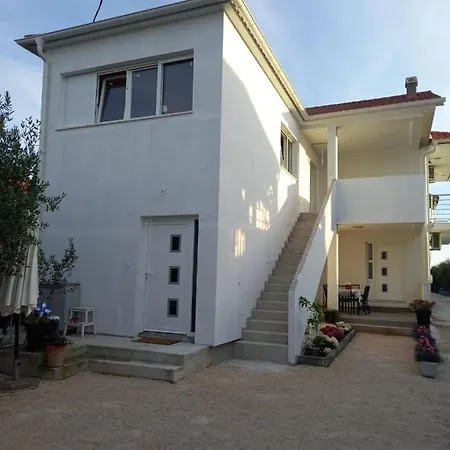 Sara * Bibinje